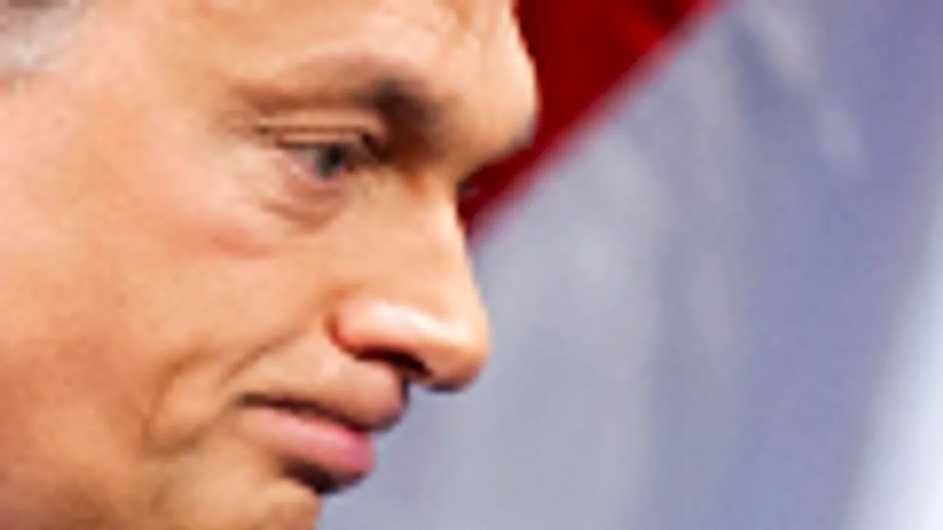 új jegybanktörvény, nem jött be Orbán Viktor jóslata, irányt vált Orbán