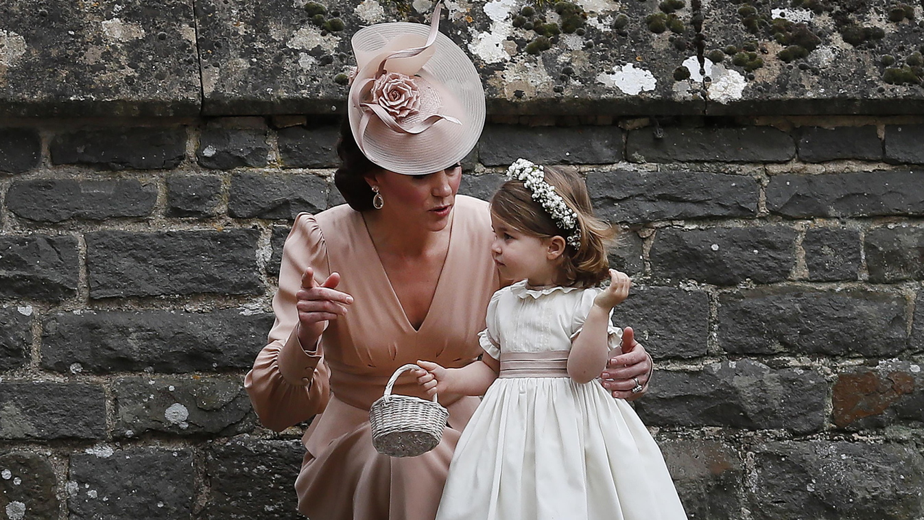 royals TOPSHOTS Horizontal, Katalin hercegné és Sarolta hercegnő Pippa esküvőjén 