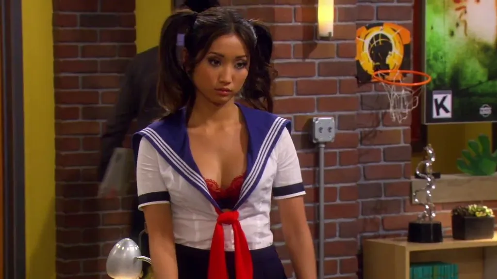 Brenda Song 