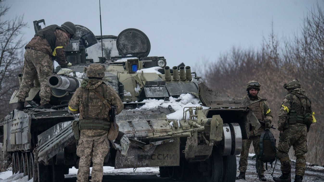 Ukrán válság 2022, orosz, ukrán, Donbász, Dombasz, tank, katona 