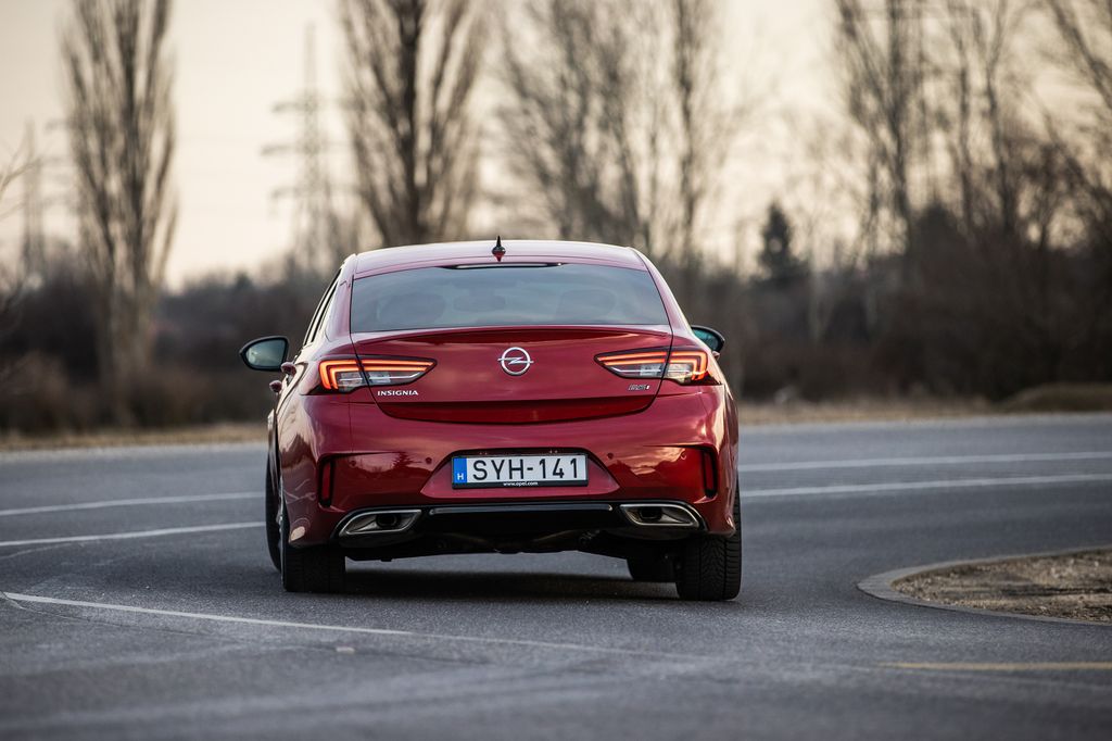Opel Insignia teszt 