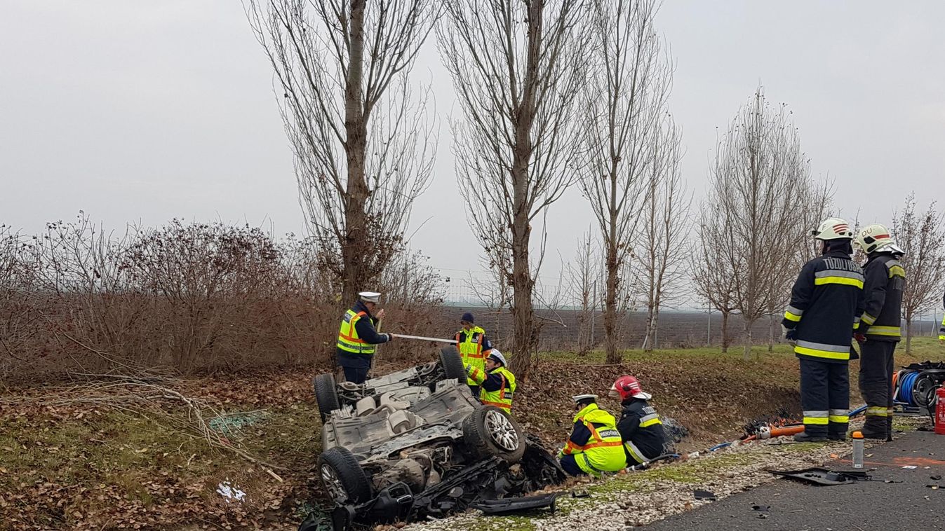 baleset, Iváncsa, M6-os autópálya 