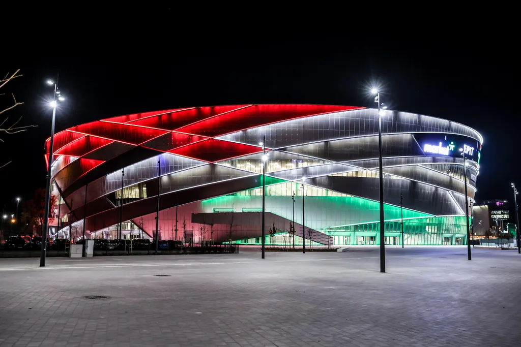 új népligeti sportaréna külső fénypróbája, népligeti multicsarnok, 2021.11. 