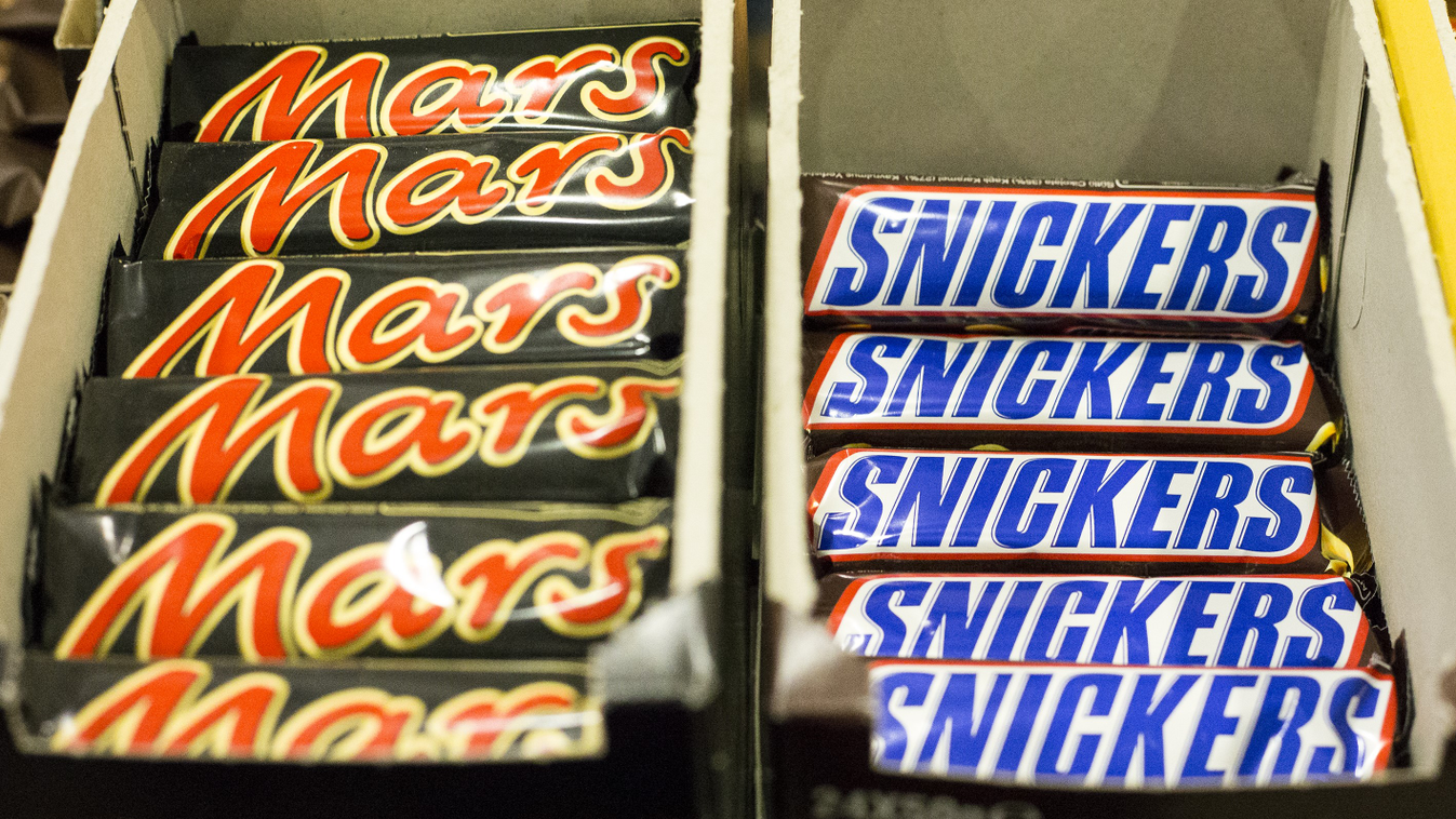 Mars recalls candy in more than 50 countries TURKEY Ankara 2016 MARS Milky Way candy Chocolate bars Snickers SQUARE FORMAT 