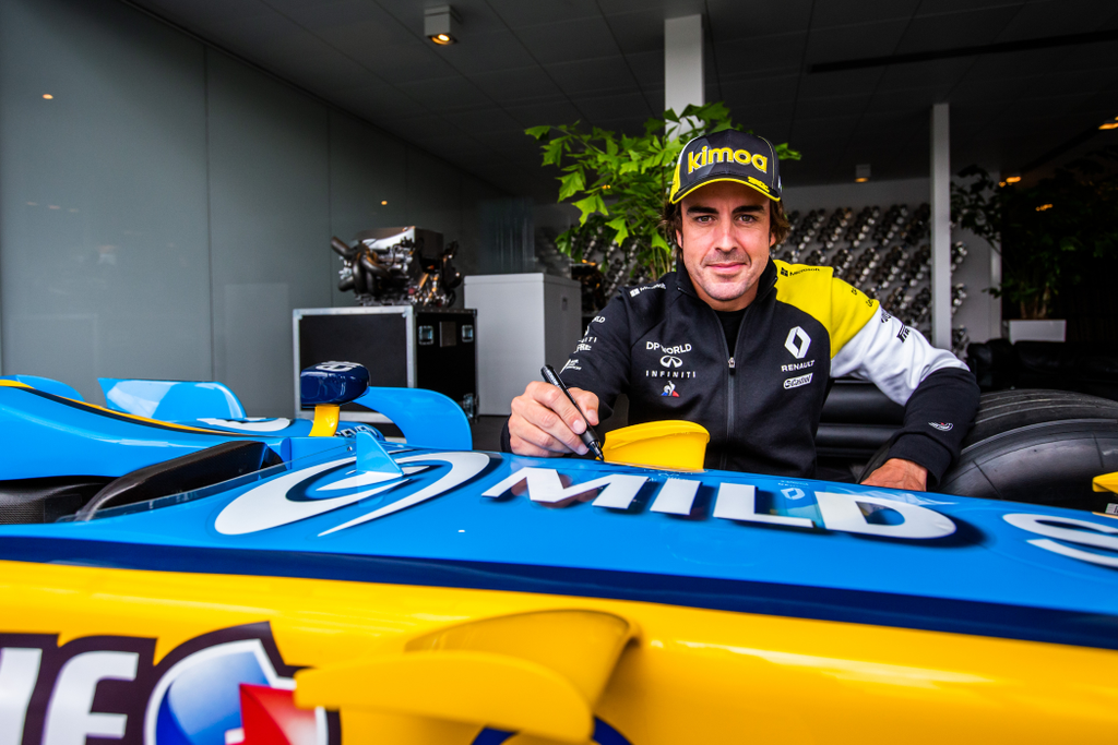Forma-1, Fernando Alonso, Renault, Viry-Chatillon 