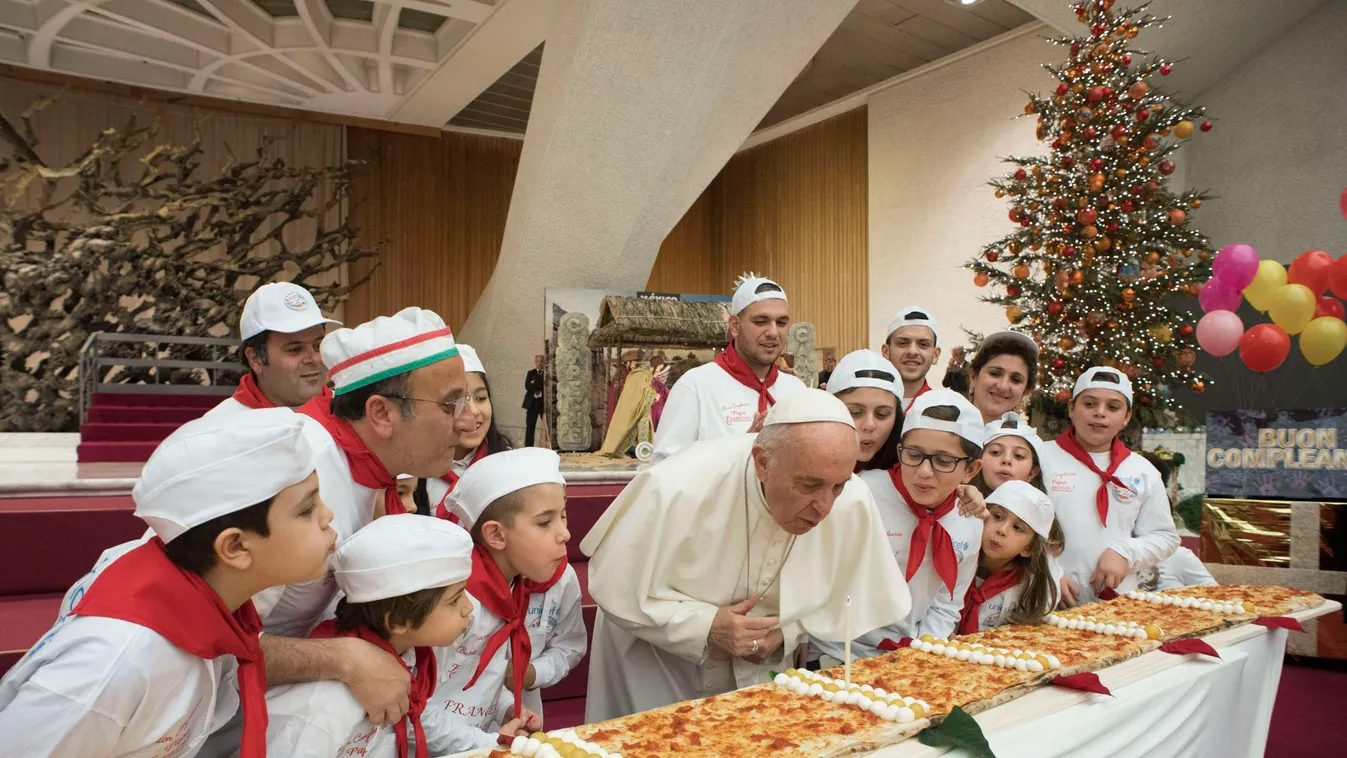 Ferenc pápa, pizza, születésnap 