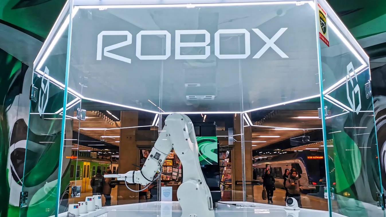 robox, kávérobot, kávézórobot, robot, automata, büfé, varsó 