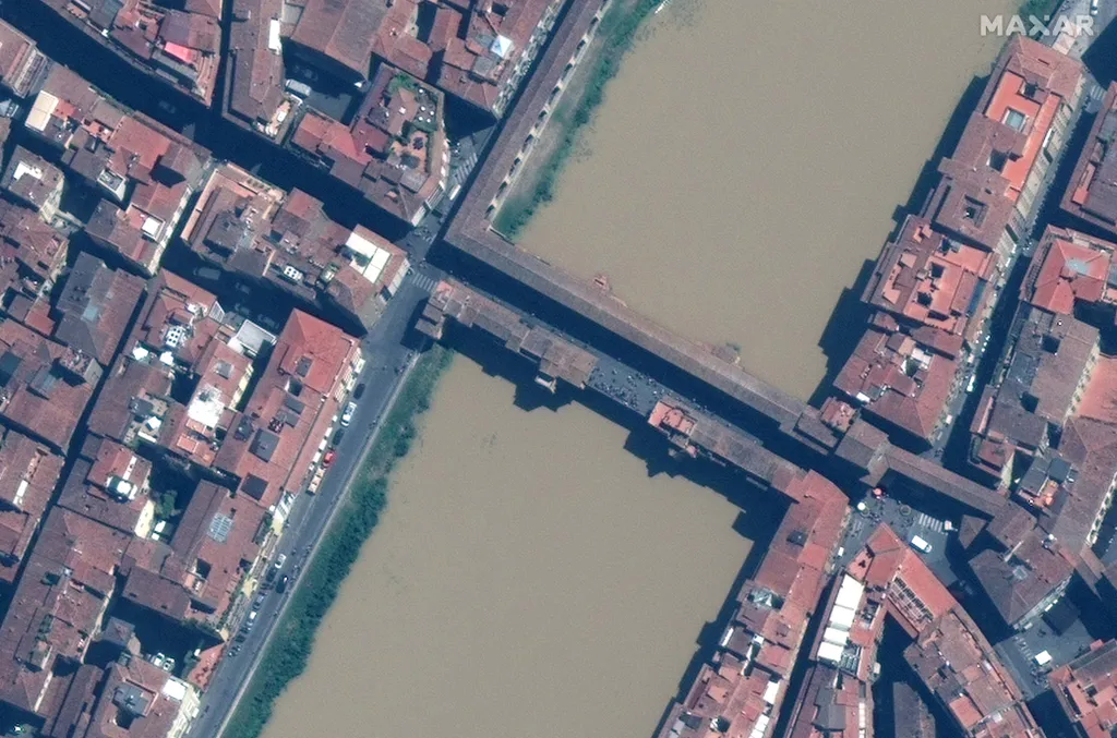 health disease Horizontal SATELLITE IMAGE This handout satellite image released by Maxar Technologies on April 16, 2020 shows Ponte Vecchio in Firenze, Öreg híd, Ponte Vecchio, 