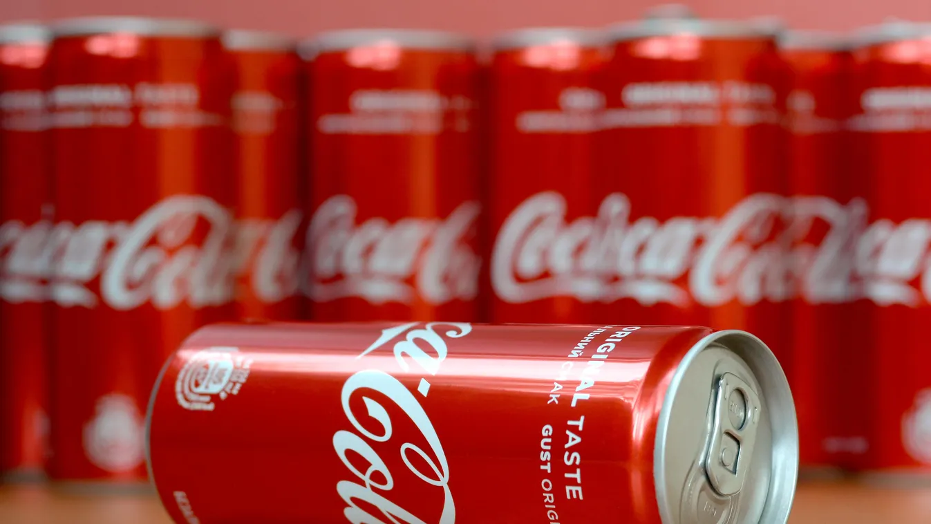 gyűjtők és gyűjtemények - Coca Cola dobozok 