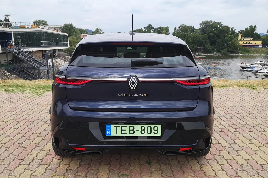 Renault Mégane E-Tech Electric teszt (2022) 