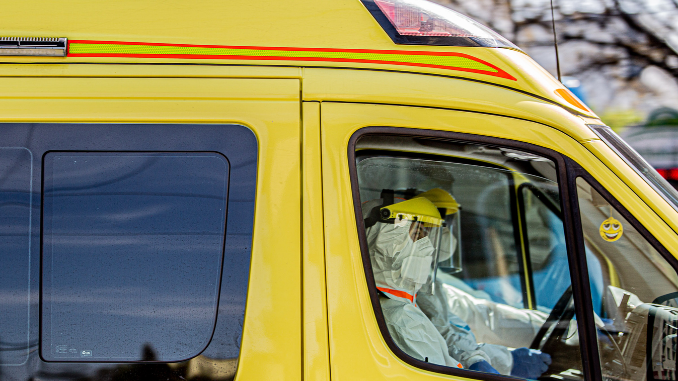 koronavírus korona vírus járvány fertőzés betegség illusztráció maszk védőruha mentő mentőautó Budapest 