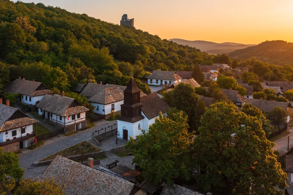 Az UNESCO világörökség részei Magyarországon a Dunától Hollókőig, Hollókő, UNESCO magyarország, világörökség, unesco világörökség magyarország 