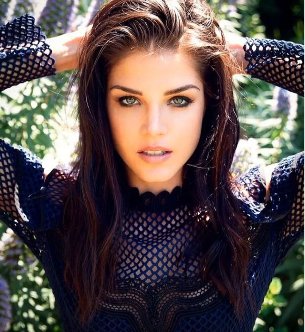 Marie Avgeropoulos 