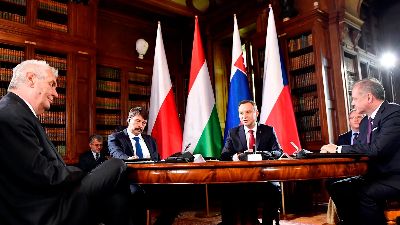 Visegrádi államfői találkozó Lengyelországban 