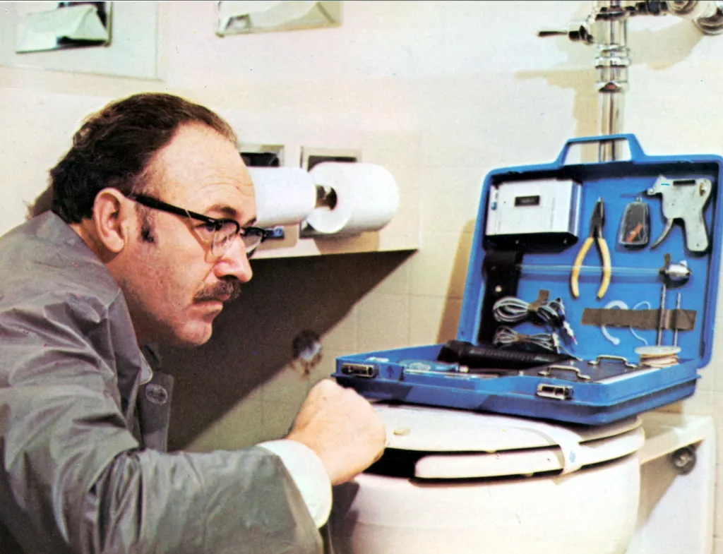 The Conversation (1974) usa Cinéma urinoir toilettes wc water closet cabinet outil tool Horizontal 