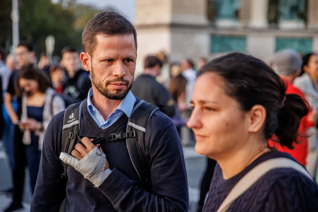 tanártüntetés, tüntetés, tanár, 2022.10.14., hősök tere, TORDAI Bence 