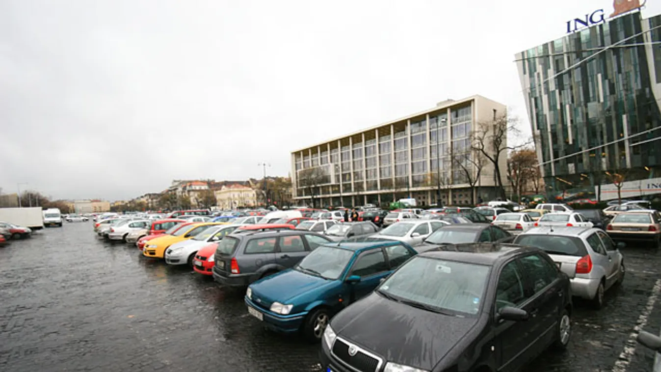 múzeumnegyed, 56-osok tere (Felvonulási tér), parkoló 