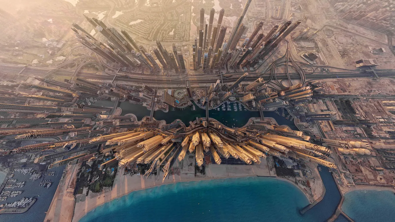 A világ leggazdagabb országai  UNITED ARAB EMIRATES. DUBAI. AERIAL VIEW OF THE MARINA DISTRICT aerial airpano dense densite dubai 