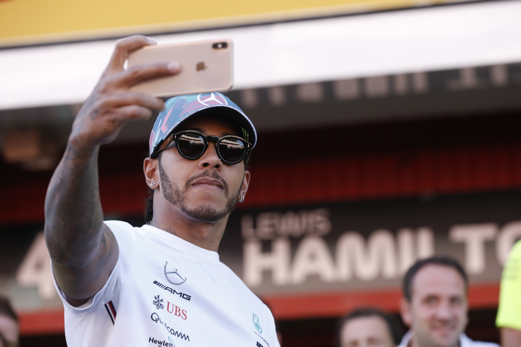 Forma-1, Lewis Hamilton, Mercedes-AMG Petronas, Spanyol Nagydíj, szelfi 