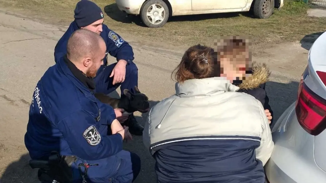 elcsatangolt egy kisfiú, a rendőrök vitték haza Farmosra 2022. február 12-én 