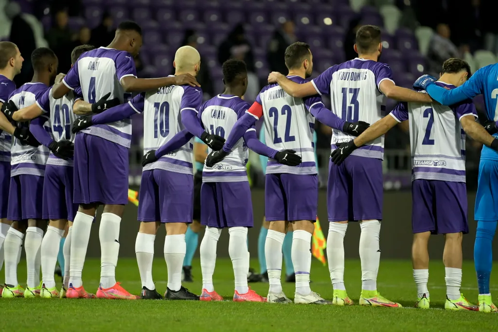 Labdarúgás, OTP Bank Liga, Újpest-Ferencváros 2022.01.30. CSOLLÁNY Szilveszter 