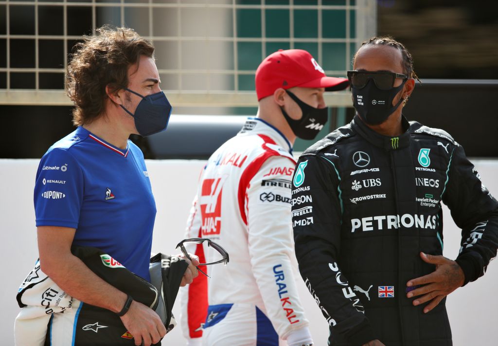 Forma-1, tesztelés, Fernando Alonso, Nyikita Mazepin, Lewis Hamilton 
