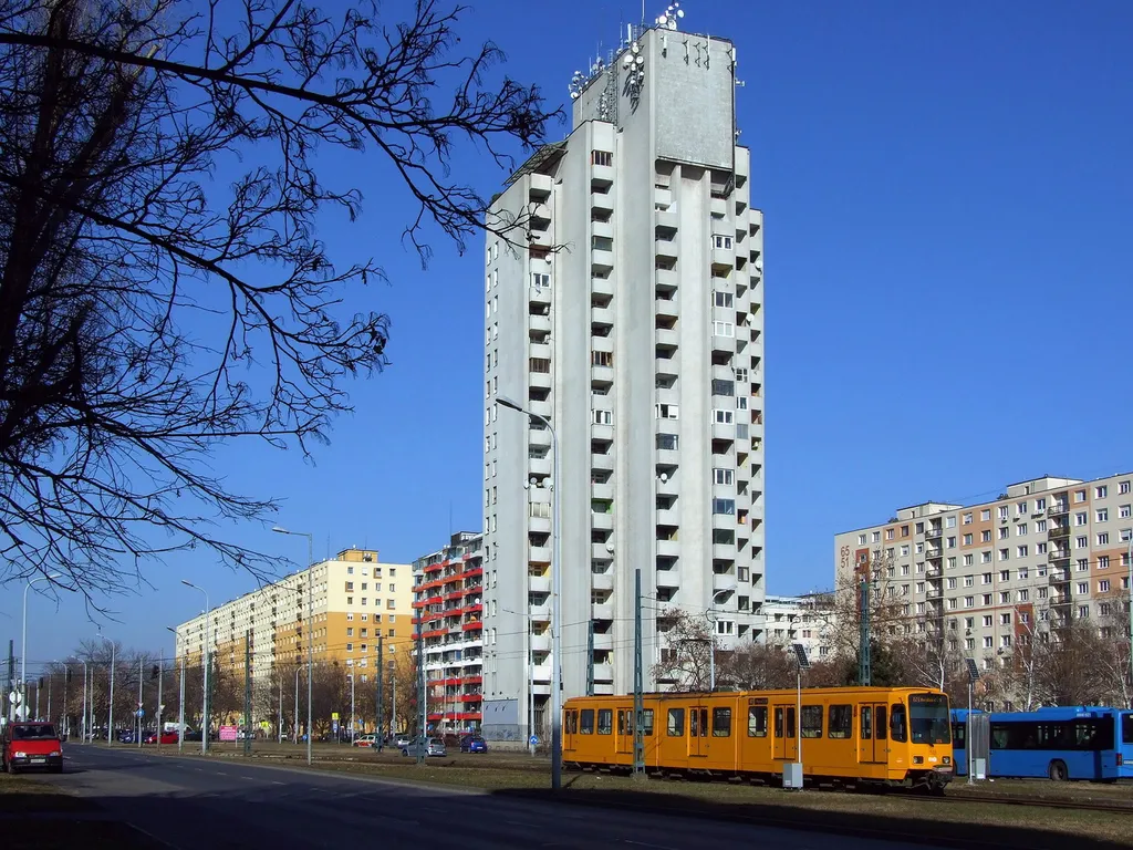 Magyarország legmagasabb épületei- galéria Újpalotai toronyház 