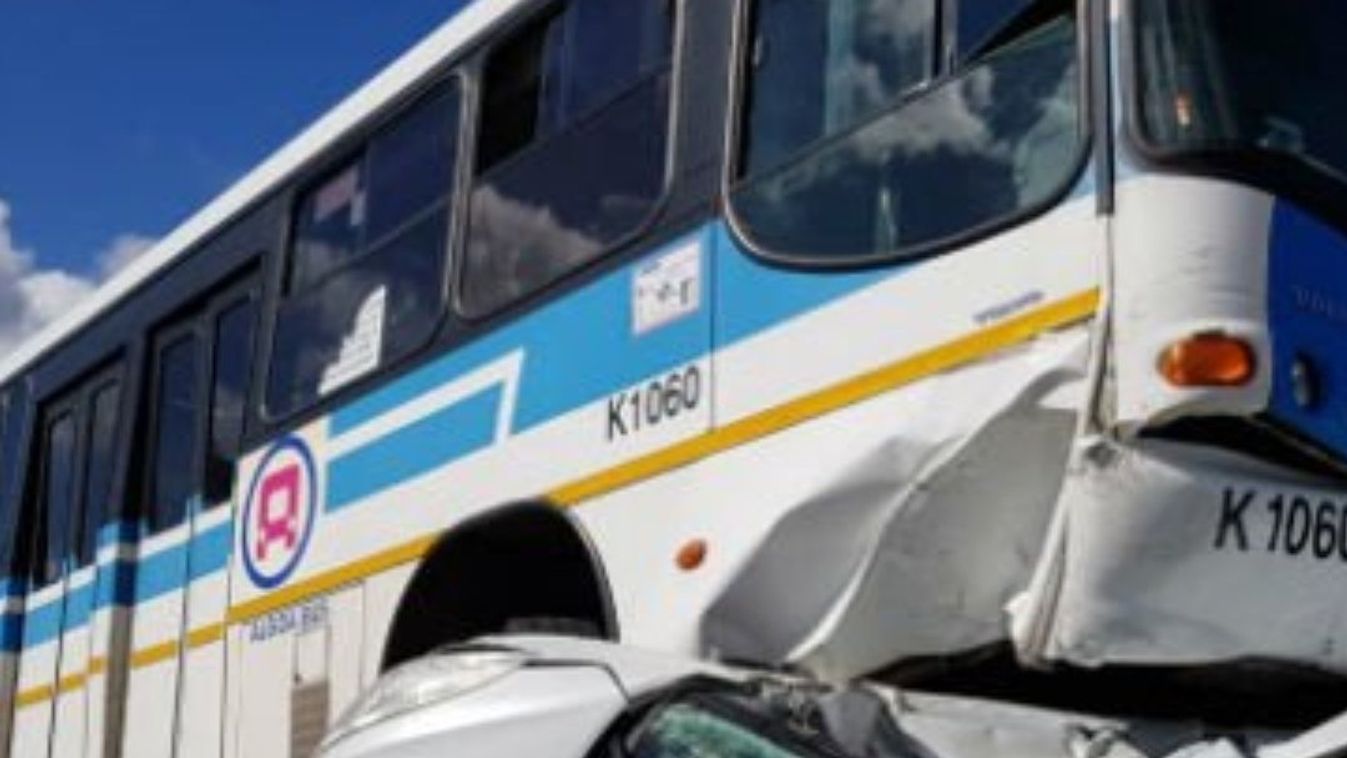 Dél-afrikai Köztársaságban, baleset, buszbaleset, Limpopo 