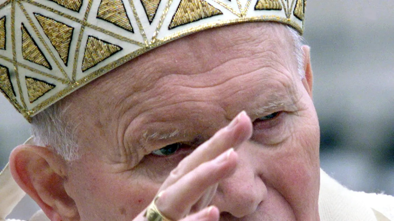 II. János Pál elleni merénylet VATICAN-POPE Square CLOSE-UP PORTRAIT POPE 