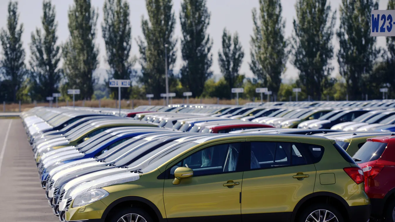 személyautó, Esztergom,
személygépkocsi, Suzuki, autógyár 
SX4 S-CROSS 