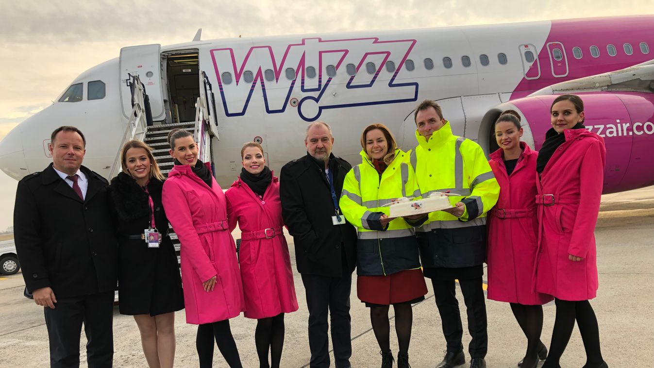 A Wizz Air új gépe Debrecenben 