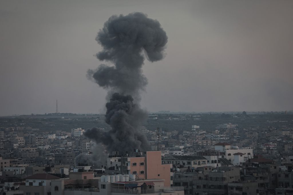 Israel-Palestine Conflict NurPhoto conflict Israeli airstrike Gaza Strip October 10 2023 Izrael Palesztina háború izraeli háború konfliktus 