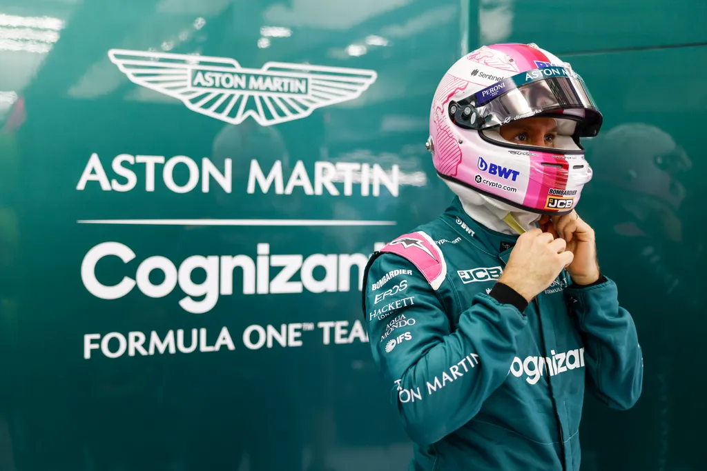 Forma-1, Sebastian Vettel, Aston Martin F1 Team, Bahrein teszt 1. nap 