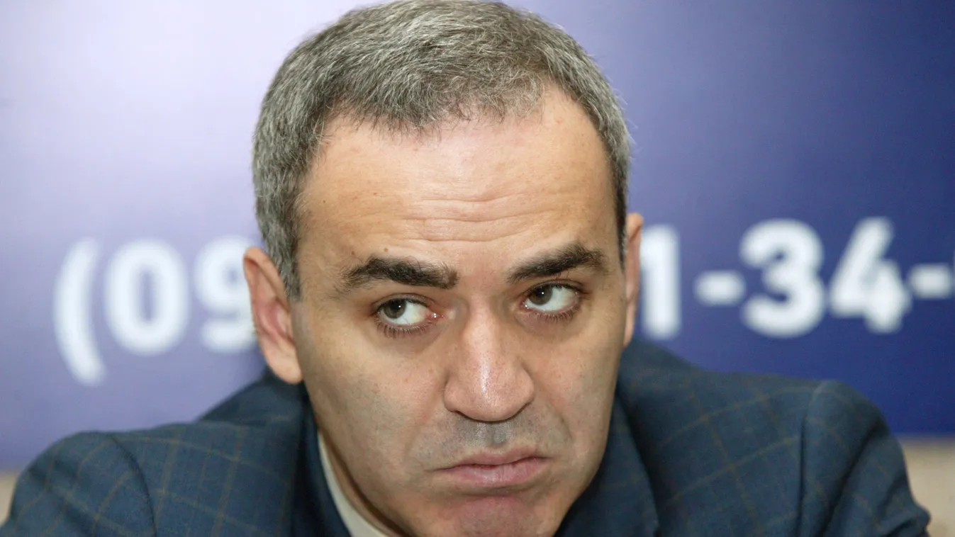Garri Kasparov chess, champion Square Horizontal 