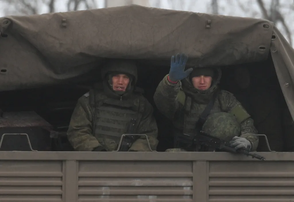 orosz-ukrán háború 2022. katona, jármű, harc, harckocsi, Belgorod régió, Oroszország, tűzérség,  Russia Ukraine Military Operation Horizontal 