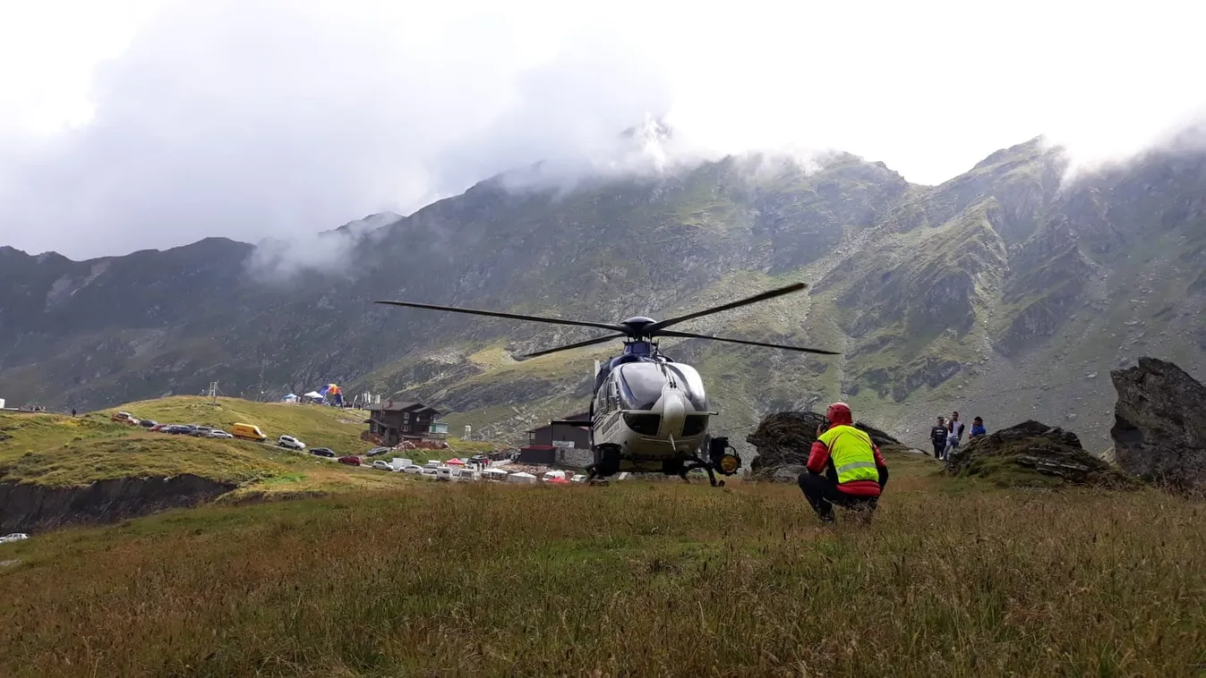 Fogarasi-havasok, medve, helikopter, turista, kórház 