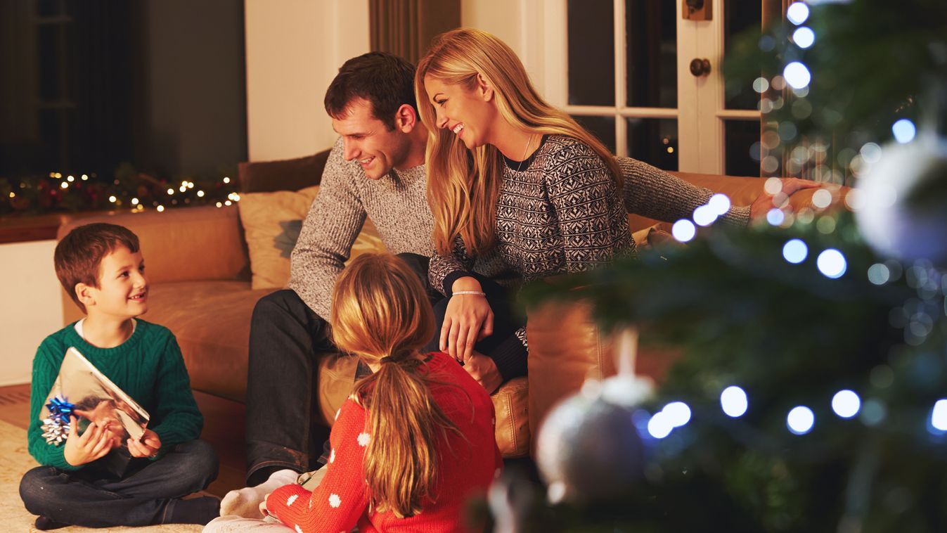 karácsony család ajándékozás Advent - Minden napra egy mese: Minden nap szenteste kult 