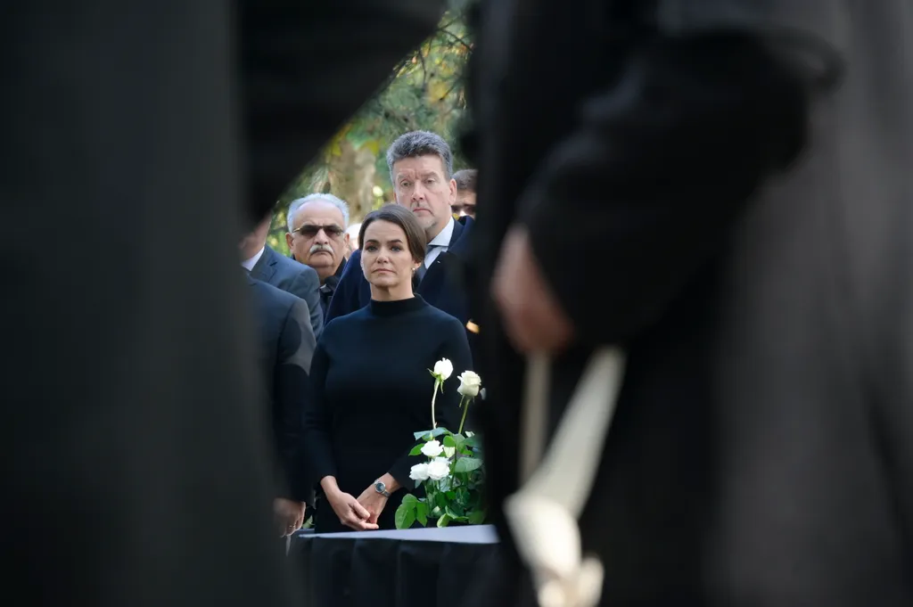 NOVÁK Katalin, MÓCZÁR Gábor, Szakcsi Lakatos Béla temetése, 2022.10.18. 