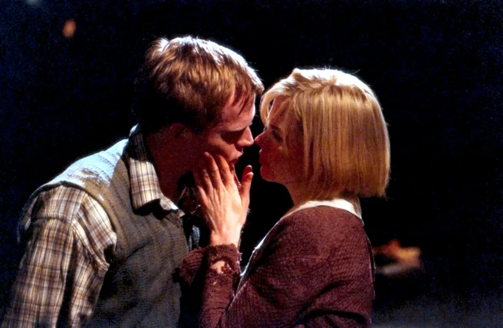 Dogville embrasser: kiss Horizontal 