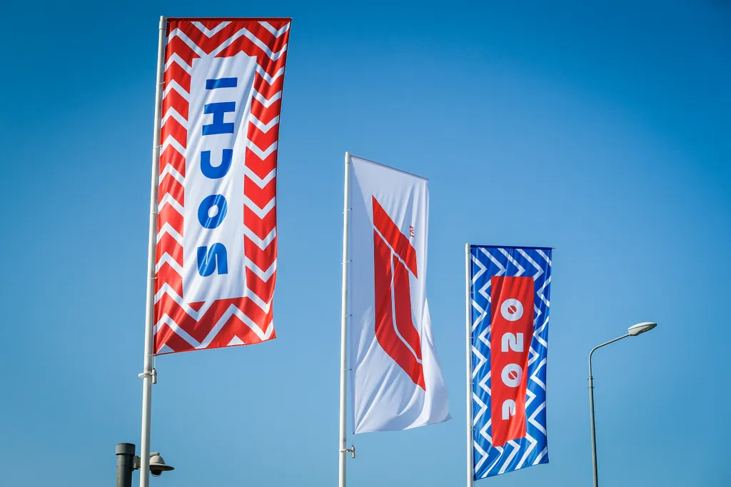 Forma-1, Orosz Nagydíj, Sochi Autodrom paddock, F1 logo 