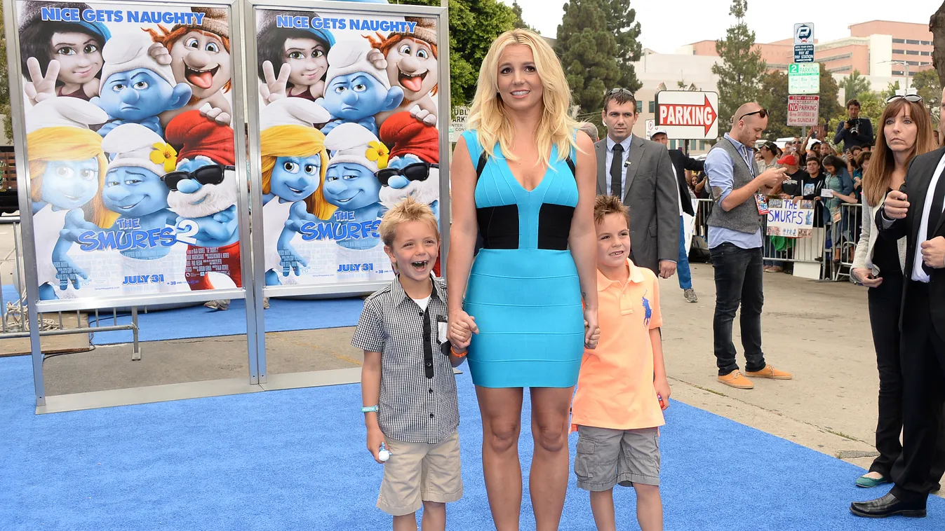 Premiere Of Columbia Pictures' "Smurfs 2" - Arrivals GettyImageRank3 USA California Film Premiere Premiere Males Westwood Neighborhood - Los Angeles Britney Spears Arts Culture and Entertainment Attending Columbia Pictures Celebrities Regency Village Thea