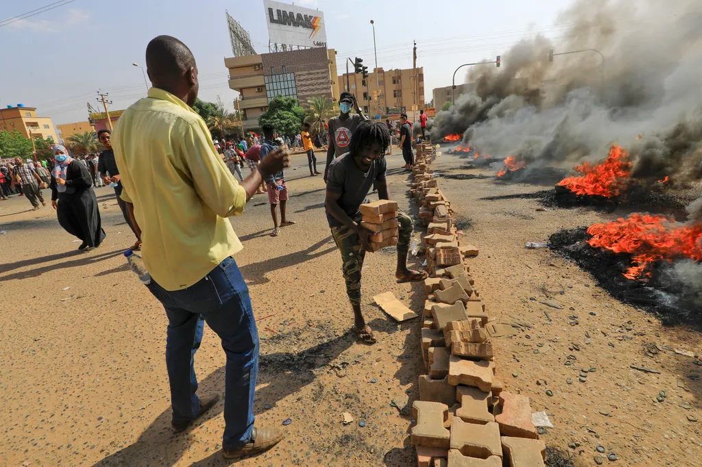 Szudán katonai puccs, 2021. október 