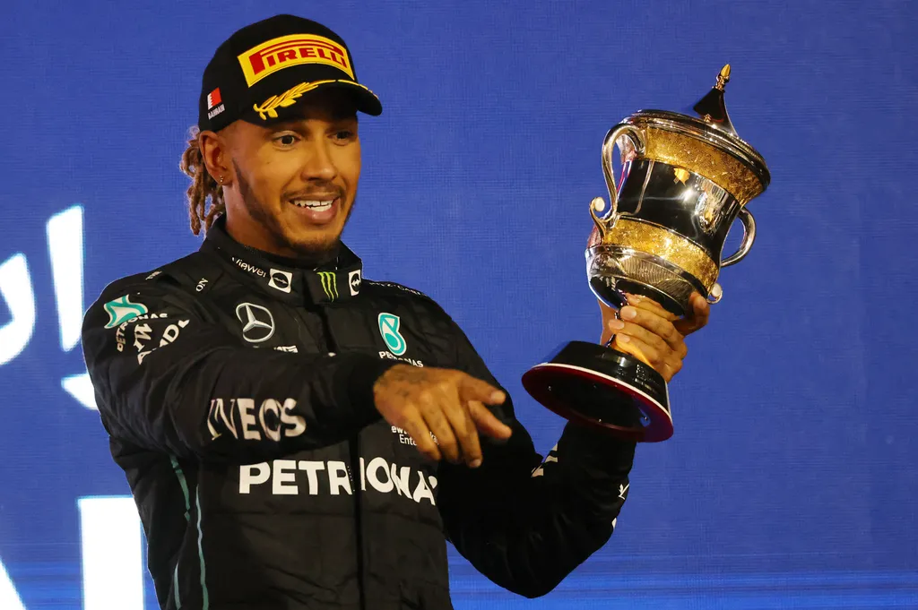 Forma-1, Lewis Hamilton, dobogó, Bahreini Nagydíj 2022, futam 