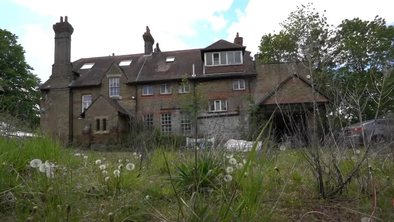 A Hertfordshire-i elhagyatott kúria 