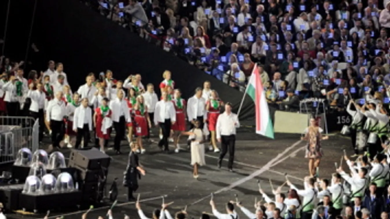 a londoni olimpia megnyitója, a magyar csapat bevonulása