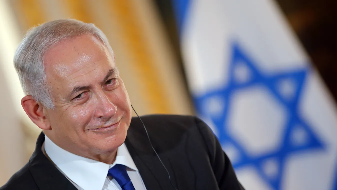 Benjámin Netanjahu izraeli miniszterelnök, siratófal, katonai díszszemle 