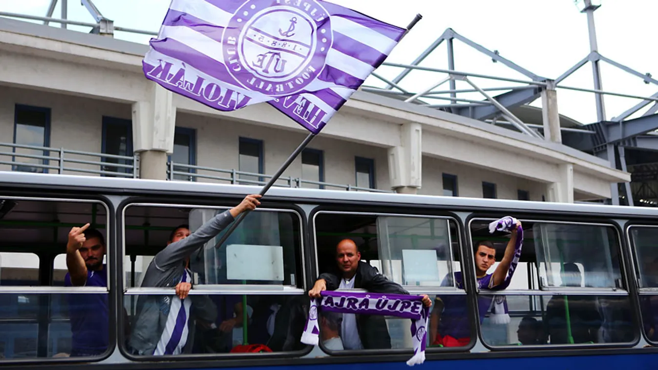 FTC-Újpest, Ferencváros&#8211;Újpest NB I-es mérkőzés, az újpesti szurkolókat csuklós buszok szállítják a Megyeri útról a Puskás-stadionba