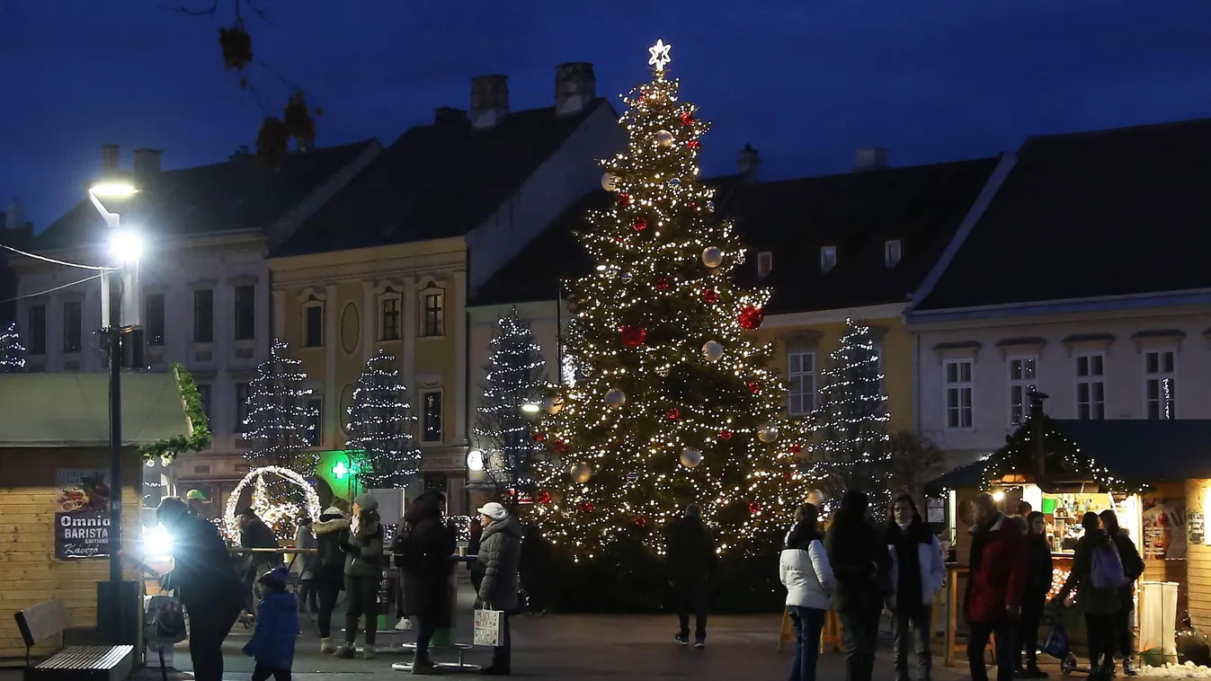 sopron, karácsony, karácsonyi, fény, fények, világítás, kivilágítás, ünnepi, ünnep, díszkivilágítás 