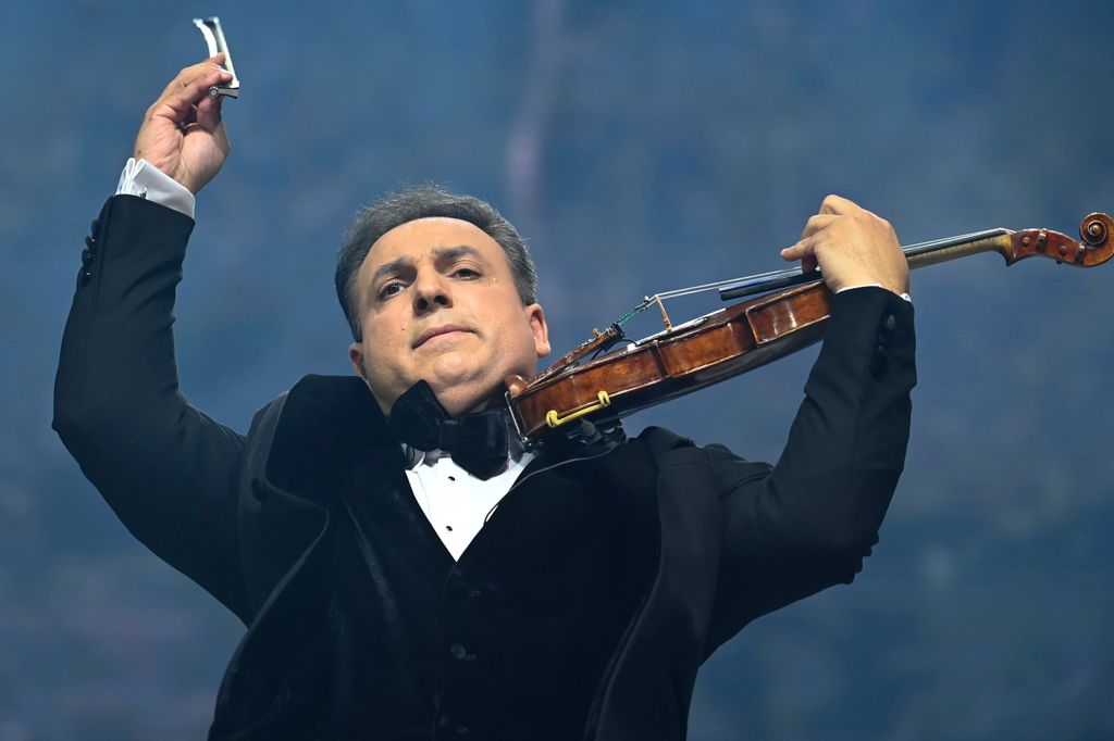 Mága Zoltán újévi koncertje Budapesten, 2023, galéria 