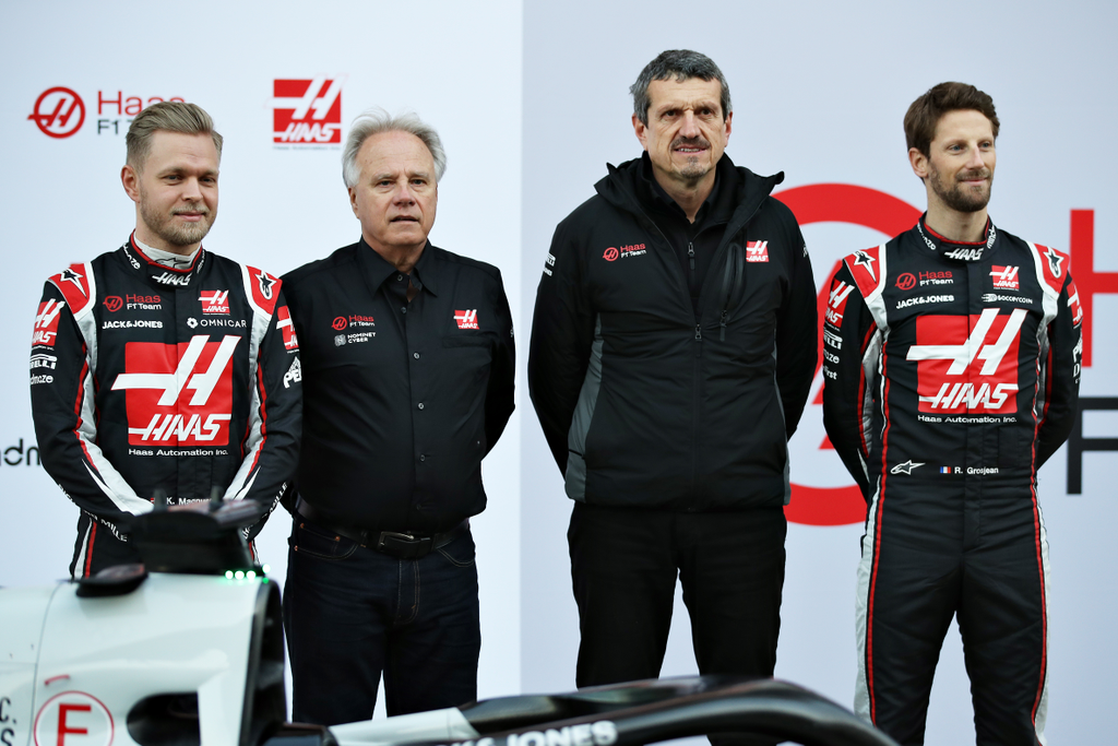 Forma-1, Haas VF-20, autóbemutató, teszt, Barcelona, Romain Grosjean, Kevin Magnussen, Gene Haas, Günther Steiner 